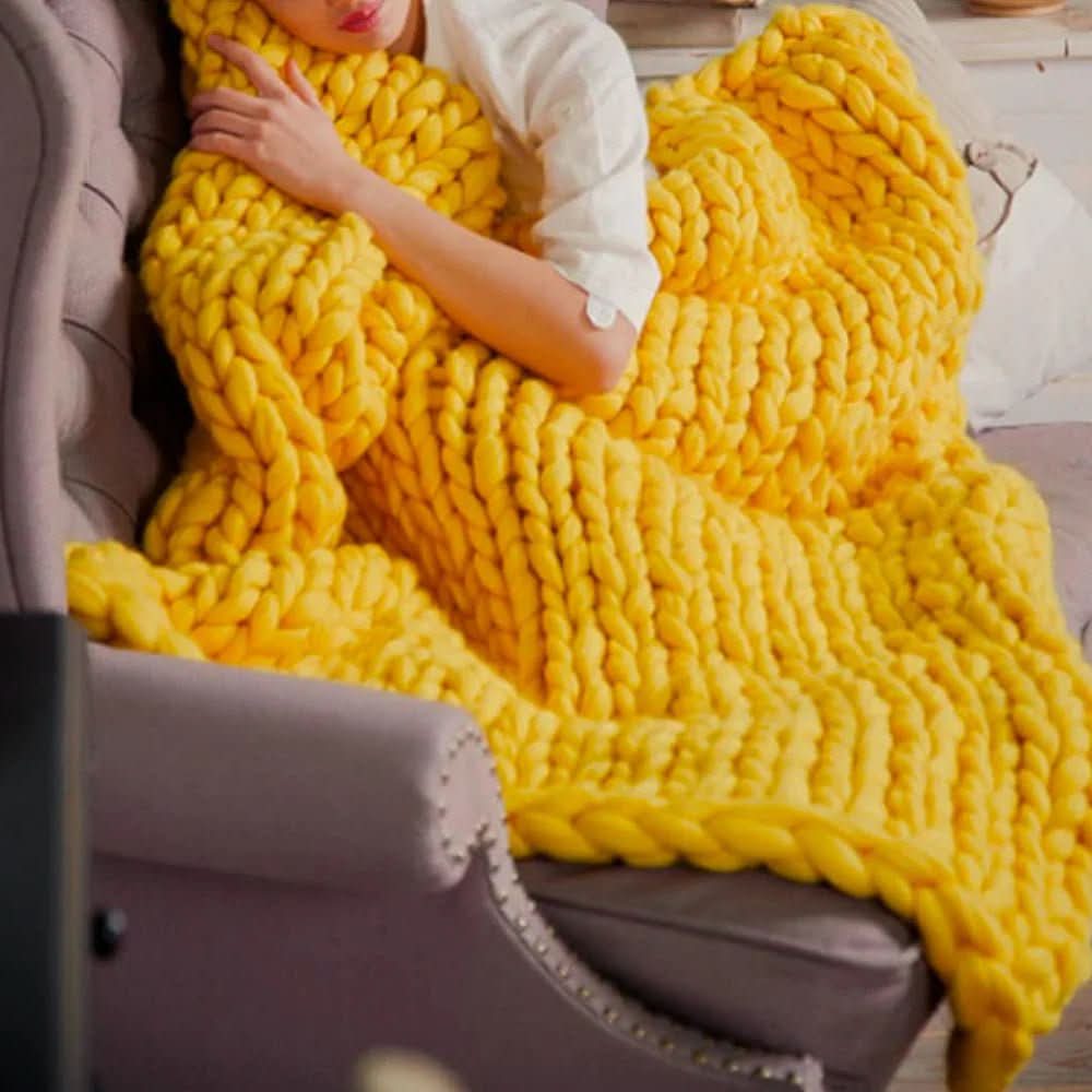 LuxeWool Chunky XL Wool Yarn — DIY Blankets & Cushions 1000g 9
