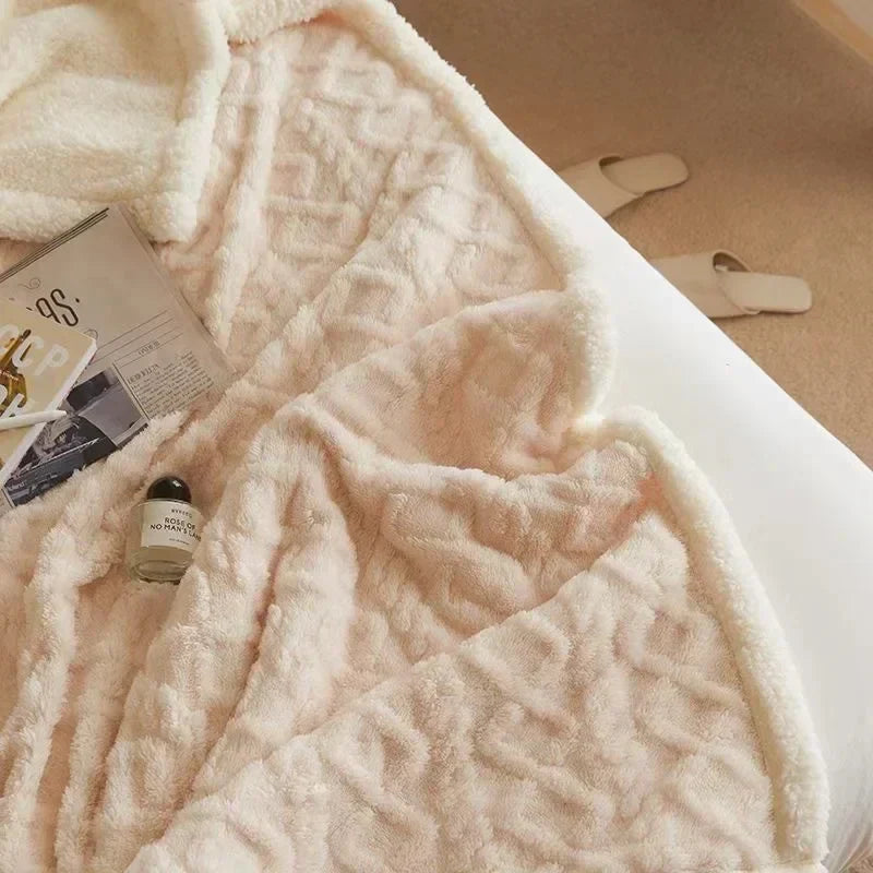 WarmWool Fleece Throw Blanket — Ultra Soft Double-Sided Winter Blanket 6