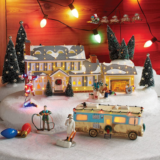 Miniature Christmas House Figurine — Festive Desktop Decor 1
