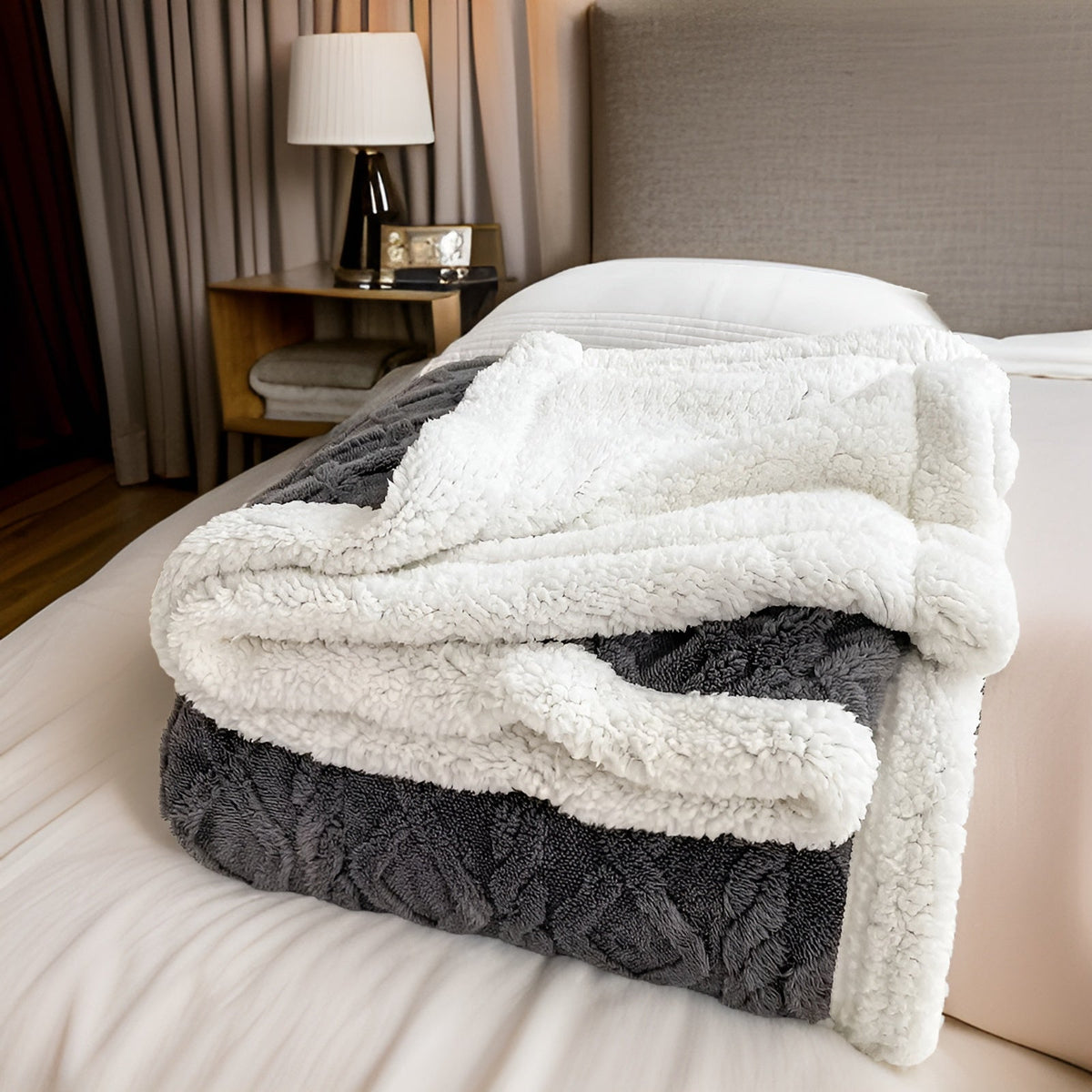 Double-Sided Fleece Blanket — Ultra-Soft Luxury Winter Throw 10