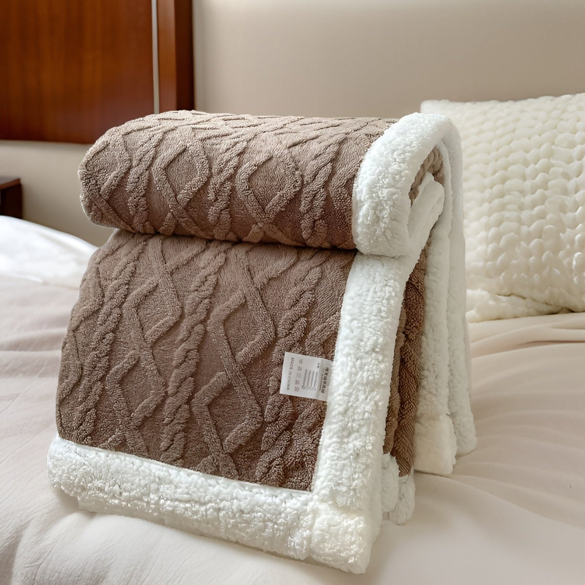 Double-Sided Fleece Blanket — Ultra-Soft Luxury Winter Throw 19