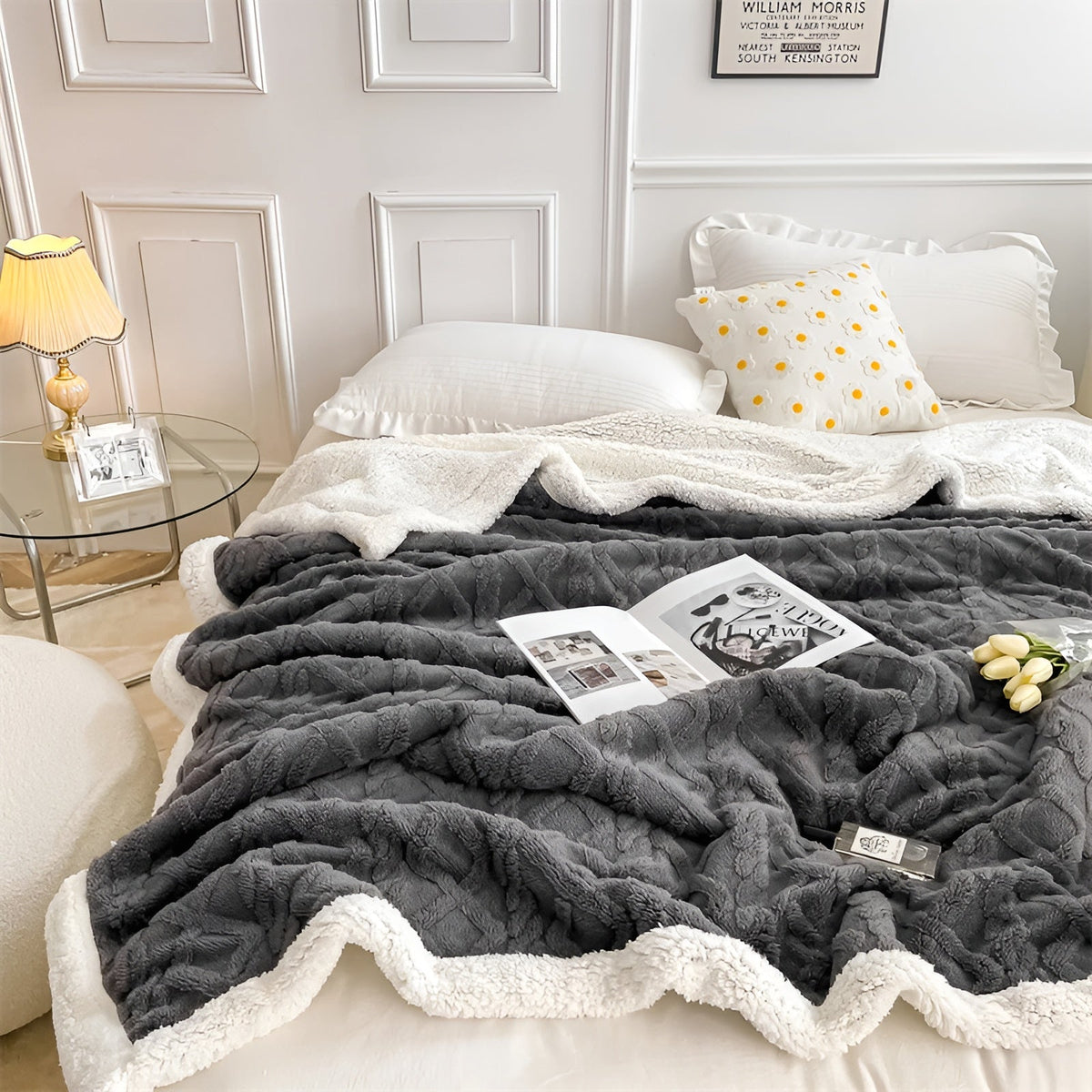 Double-Sided Fleece Blanket — Ultra-Soft Luxury Winter Throw 1