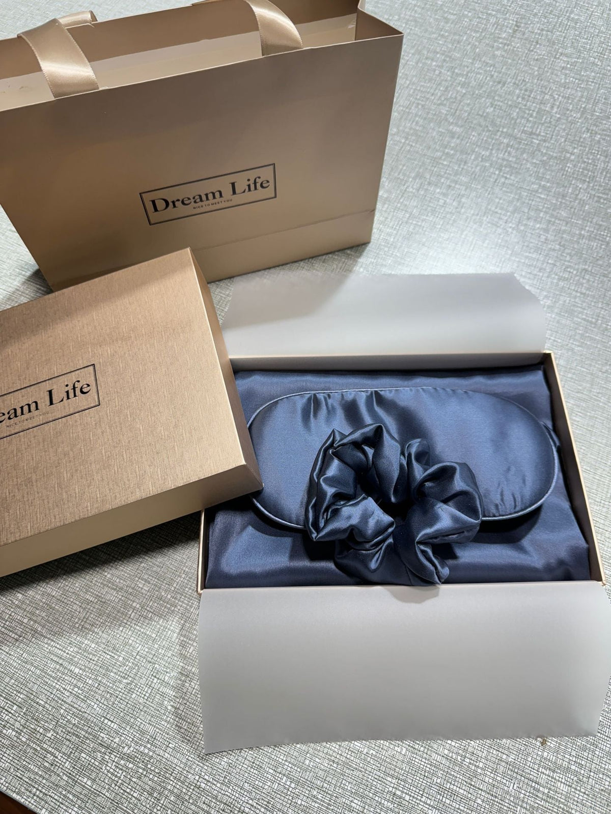 Mulberry Silk Sleep Set — Pillowcase, Eye Mask & Scrunchie Gift 12