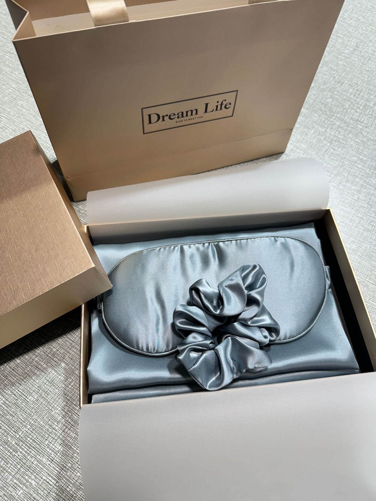 Mulberry Silk Sleep Set — Pillowcase, Eye Mask & Scrunchie Gift 5