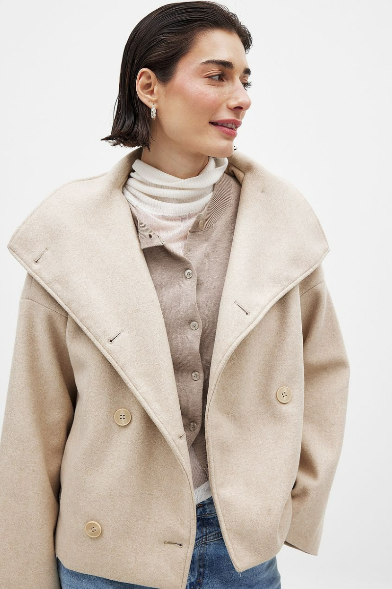 Women's Vintage Double-Breasted Short Coat — Classic Fit 10