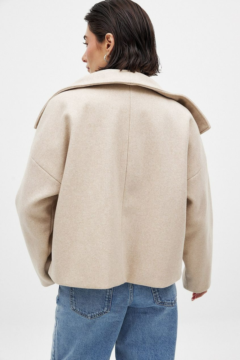 Women's Vintage Double-Breasted Short Coat — Tailored Fit 4