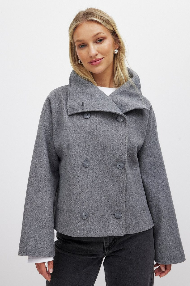 Women's Vintage Double-Breasted Short Coat — Tailored Fit 3