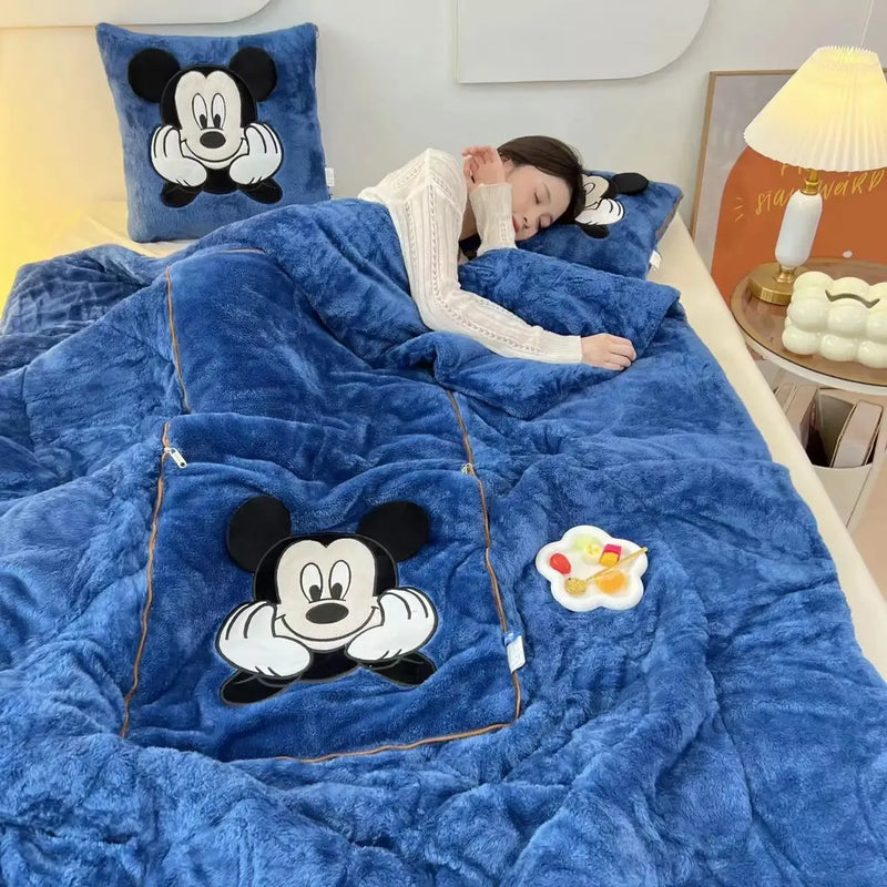 Pillowen Convertible Blanket — Foldable Blanket-to-Pillow Fleece 7