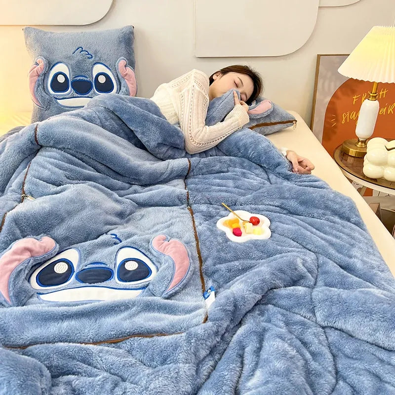 Pillowen Convertible Blanket — Foldable Blanket-to-Pillow Fleece 10