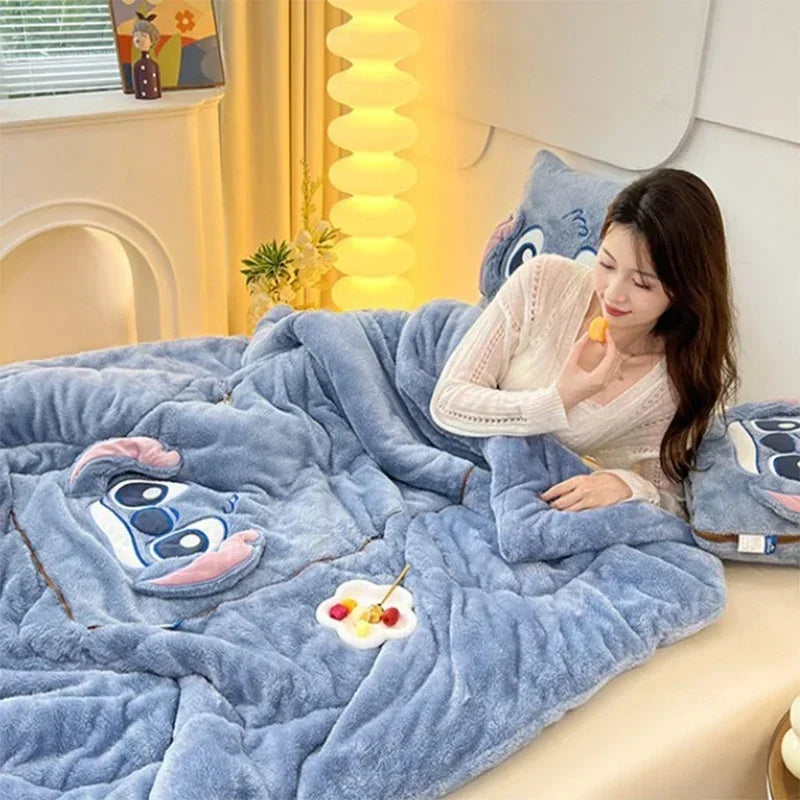 Pillowen Convertible Blanket — Foldable Blanket-to-Pillow Fleece 11