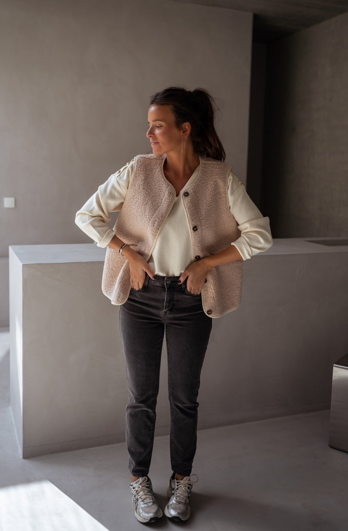 Women's Soft Fabric Gilet — Relaxed Sleeveless Layering Vest 2