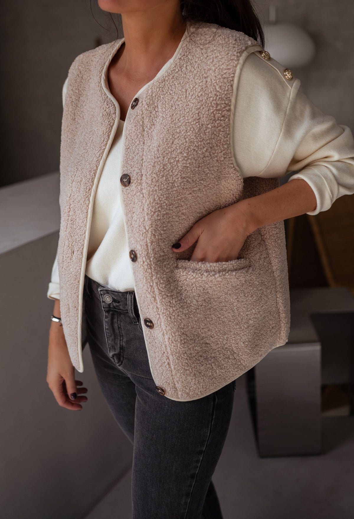 Women's Soft Fabric Gilet — Relaxed Sleeveless Layering Vest 5