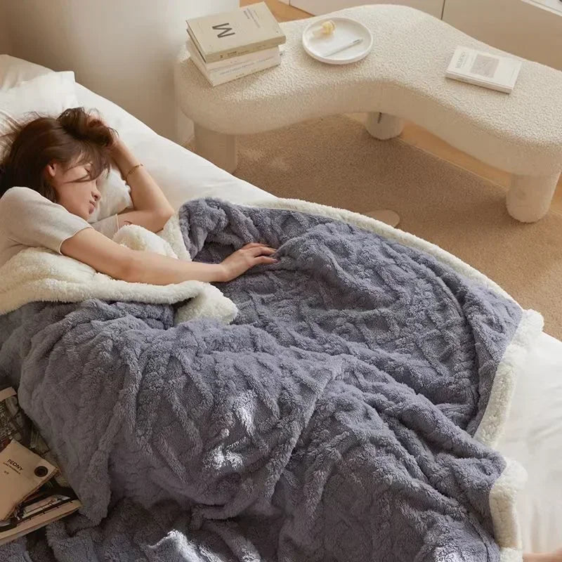 WarmWool Fleece Throw Blanket — Ultra Soft Double-Sided Winter Blanket 5
