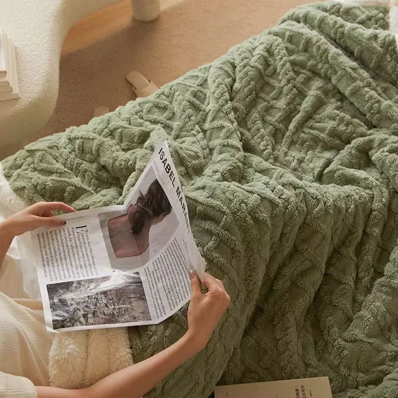 WarmWool Fleece Throw Blanket — Ultra Soft Double-Sided Winter Blanket 2