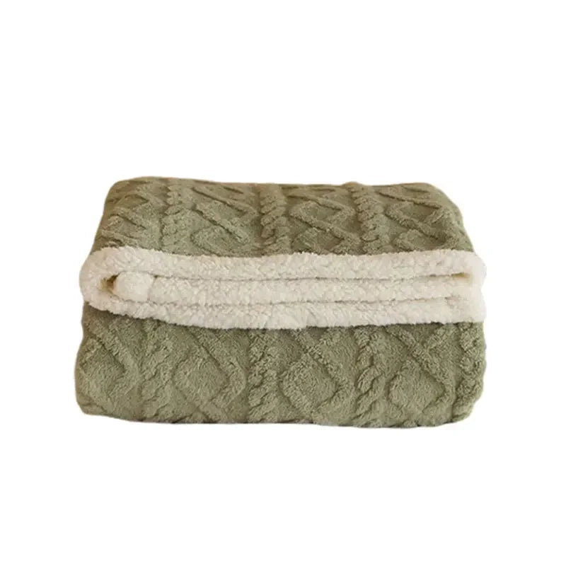 WarmWool Fleece Throw Blanket — Ultra Soft Double-Sided Winter Blanket 10