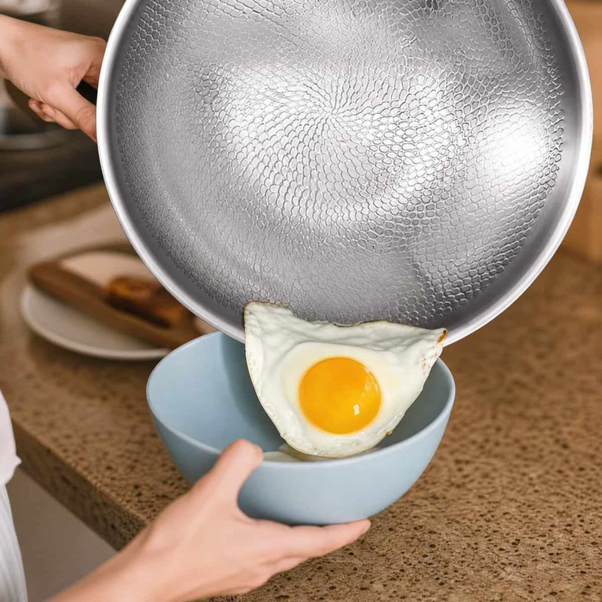 Hammered Titanium Frying Pan — Natural Non-Stick with Glass Lid 3