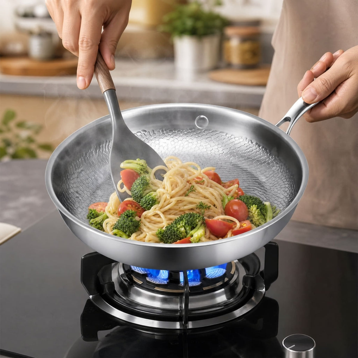 Hammered Titanium Frying Pan — Natural Non-Stick with Glass Lid 5