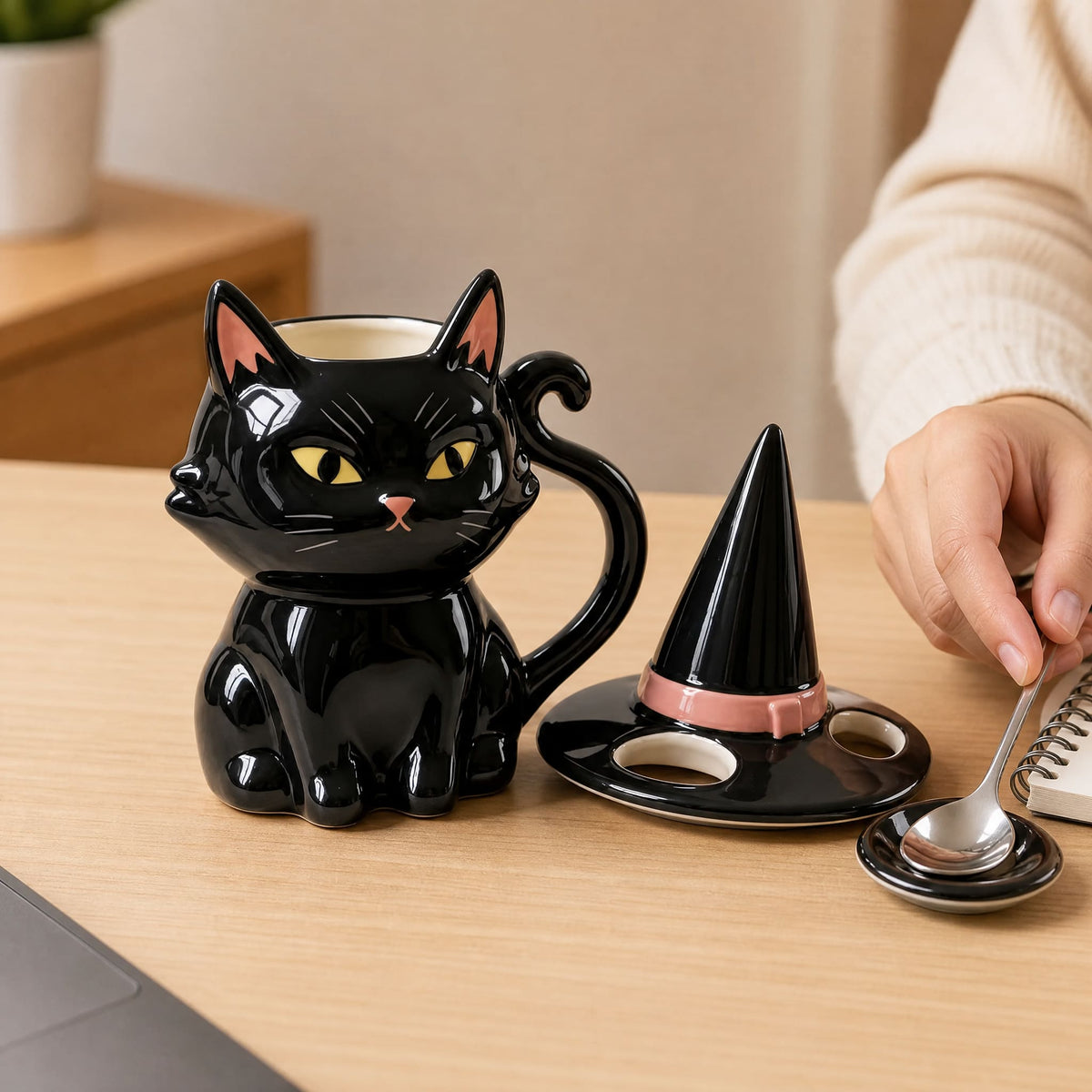Black Cat Ceramic Mug with Witch Hat Lid — 350ml 4